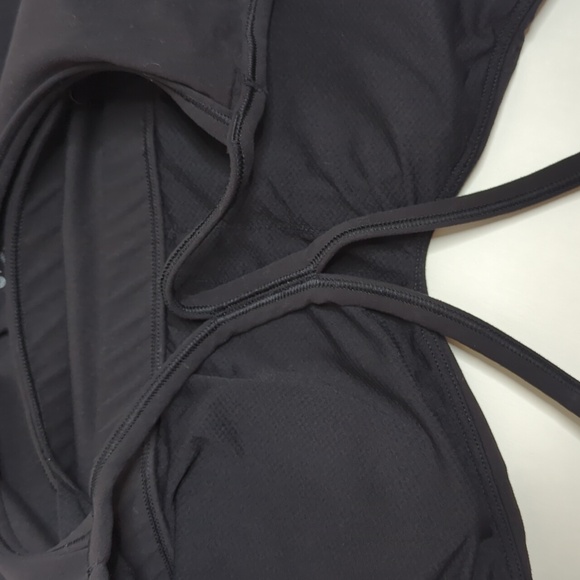 Athleta Vinyasa Support Top Black size Medium - Picture 5 of 7